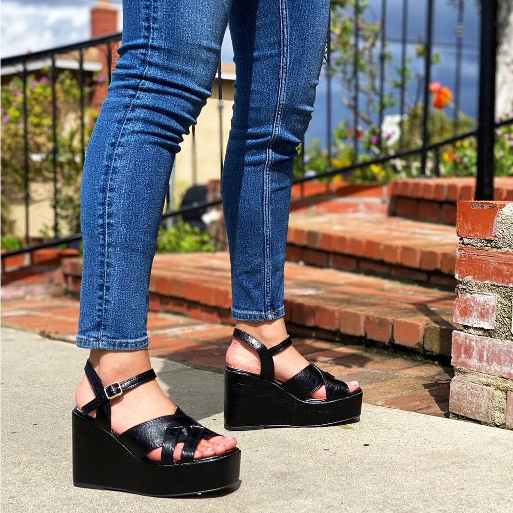 BAIT Nora Platform